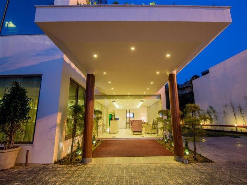 The Imperial Poonam Hotel Phagwāra Exterior foto